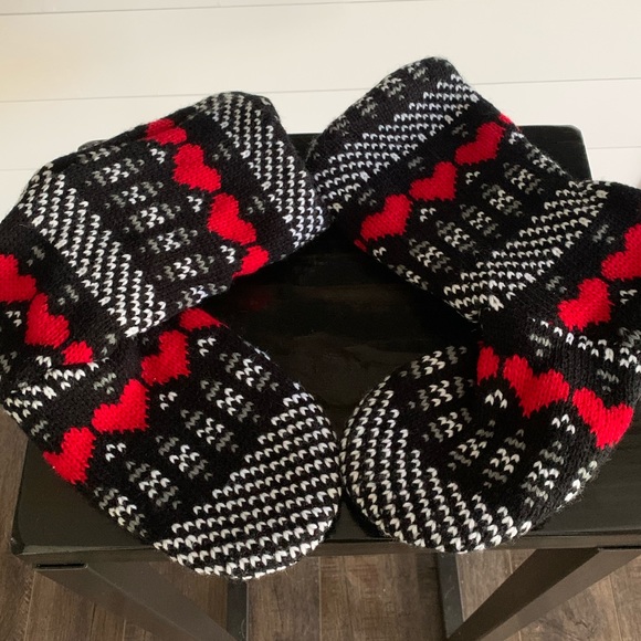 Accessories - NWOT Knit Cozy Slipper Socks